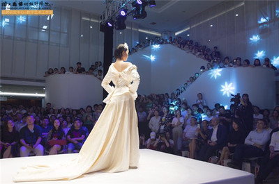 寧波大學(xué)昂熱大學(xué)聯(lián)合學(xué)院2018屆服裝與服飾設(shè)計(jì)專業(yè)畢業(yè)展演完美落幕