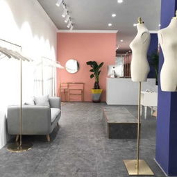 新鄉(xiāng)米蘭服裝店裝修設(shè)計 時尚與實用的完美融合