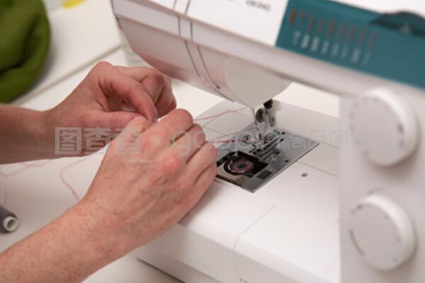縫紉特寫與服裝設計的藝術融合