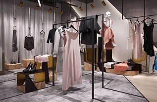 德陽專業服裝店設計公司卓巧裝飾 引領服裝零售空間設計新潮流